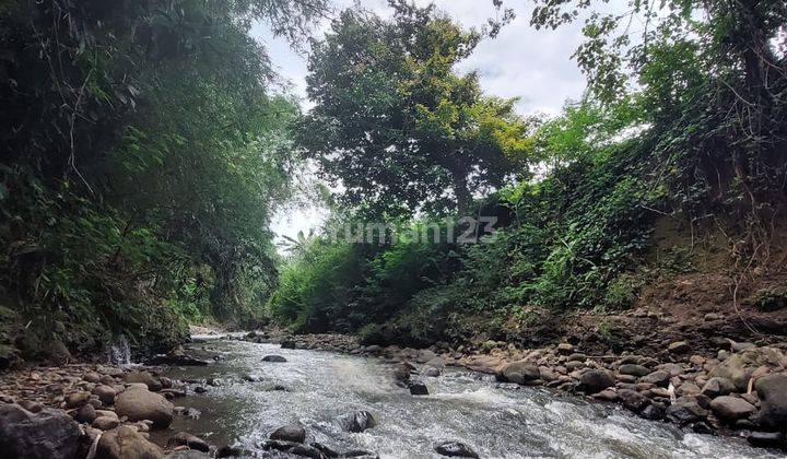 Villa Bandung Kurma Astaraja Pemandangan Sungai  1