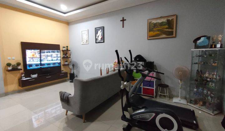 Rumah Taman Semanan 9X15 Semi Furnish SHM 2 Lantai Lokasi Strategis Hadap Favorite Jakarta Barat 1