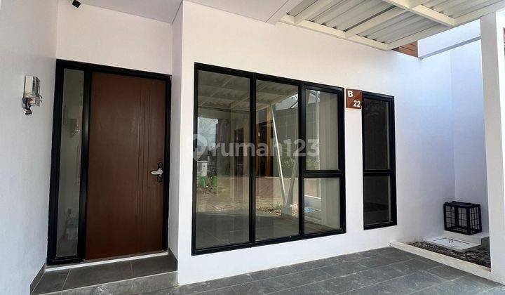 Rumah Metland Puri Hadap Favorite  1