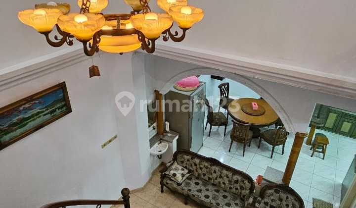 DISEWAKAN RUMAH PANTAI INDAH KAPUK FULL FURNISH KONDISI BAGUS 2