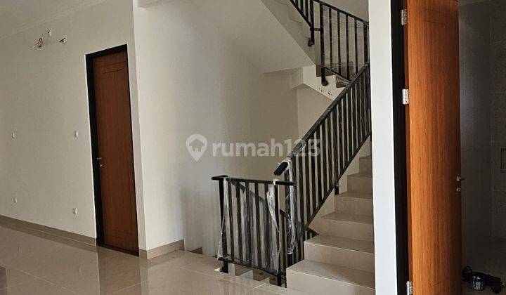 Rumah Muara Karang Lokasi Strategis Siap Huni  1