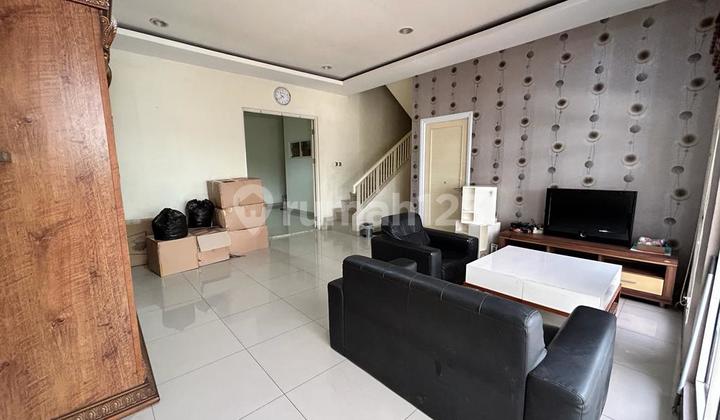 DISEWAKAN RUMAH GOLF LAKE CENGKARENG FULL FUENISH KONDISI BAGUS