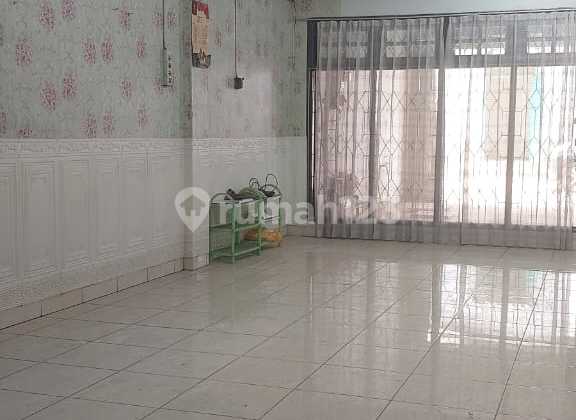 Ruko Jelambar lokasi strategis harga murah siap pakai