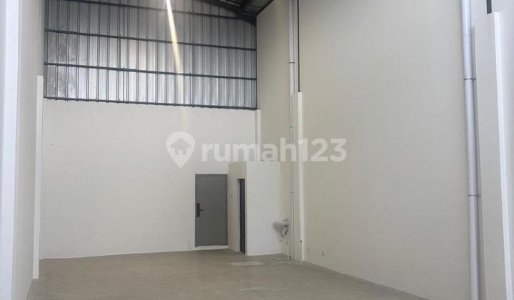 For Sale Warehouse in Benda Tangerang with 40Ft Container Access Full Building For Sale Warehouse in Benda Tangerang with 40Ft Container Access Full Building