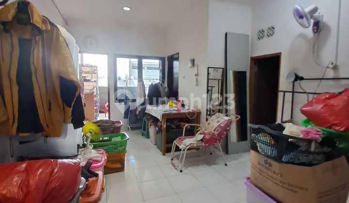 DIJUAL RUMAH JELAMBAR SIAP HUNI ROW JALAN LEBAR 2