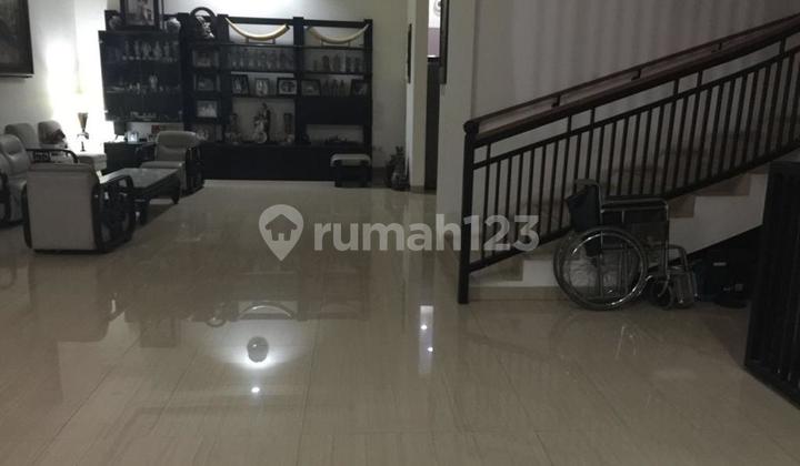 DIJUAL RUMAH KEBON JERUK SIAP HUNI KONDISI BAGUS DIJUAL RUMAH KEBON JERUK SIAP HUNI KONDISI BAGUS