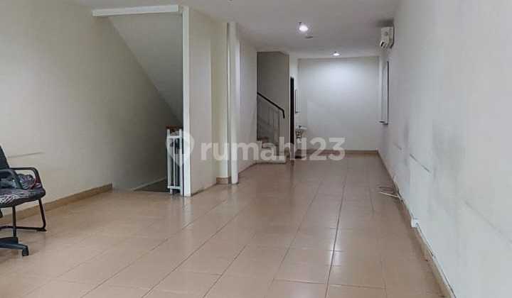 FOR SALE CHEAPEST READY-TO-OCCUPY SHOPHOUSE IN KEBON JERUK