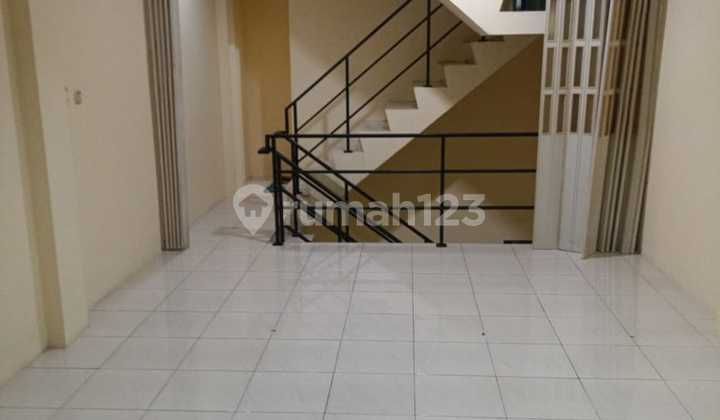 For Sale: Teluk Gong Shop House in Good Condition, Busy Location. 2