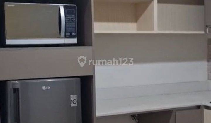 Apartemen Gold Coast Low Zone Siap Huni Semi Furnish  2