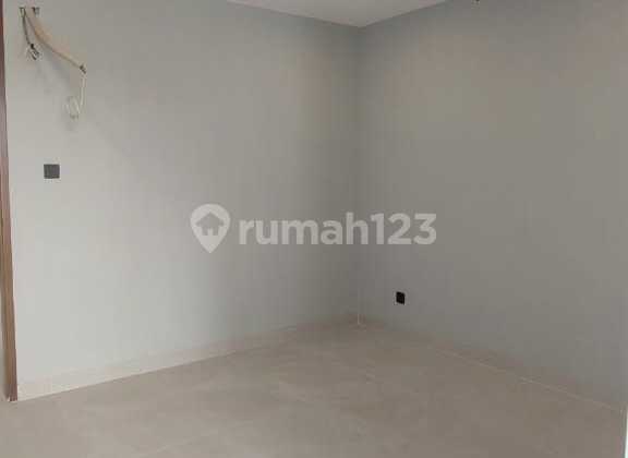 Dijual Rumah Muara Karang Terenovasi Bagus