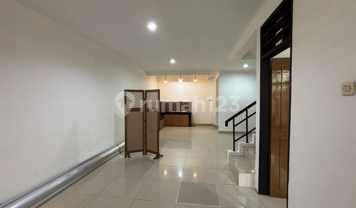 Dijual Rumah Taman Palem Dekat Toll Kondisi Rapih