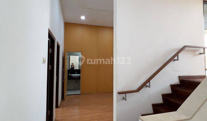 Rumah Mediterania Resort Kondisi Bersih Siap Huni  1