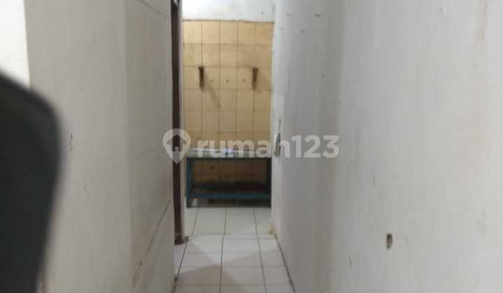 For Sale, Jembatan Lima House in Habitable Condition, Ready to Occupy 2