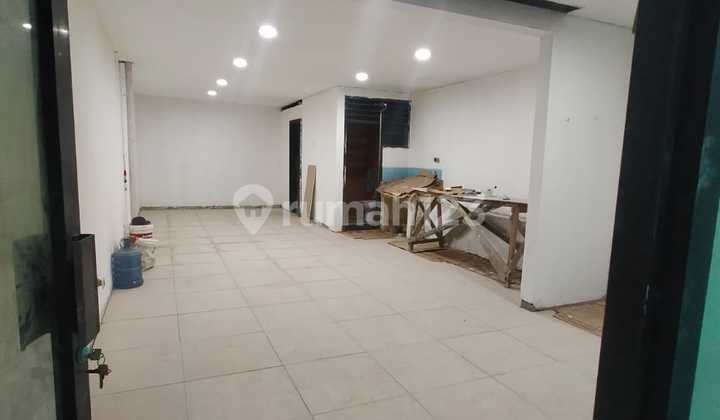 Ruko Gandeng Pluit lokasi strategis siap pakai harga murah