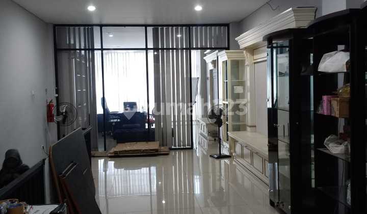 DISEWAKAN RUKO KEBON JERUK AREA RAMAI POSISI BAGUS DISEWAKAN RUKO KEBON JERUK AREA RAMAI POSISI BAGUS