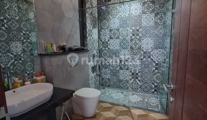 DIJUAL RUMAH PIK CROWN GOLF FURNISH SIAP HUNI 2