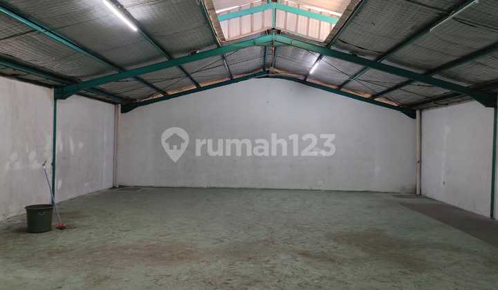 FOR RENT: GOOD, TIDY, READY-TO-USE WAREHOUSE IN DAAN MOGOT