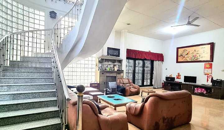 Dijual Rumah Muara Karang Pinggir Jalan Lokasi Ramai