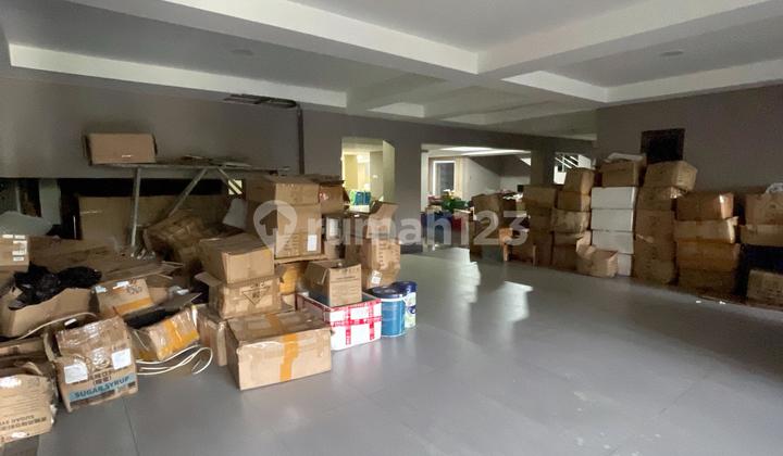 Disewakan Rumah Mewah Pantai Indah Kapuk Kondisi Bagus Siap Huni 2