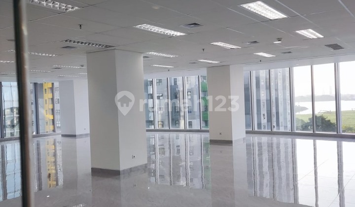Disewakan Office Landmark Pluit Parkiran Luas Sudah Renov