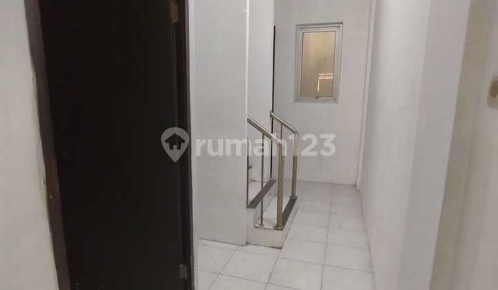 Dijual Rumah Jelambar Kondisi Bagus dan Rapih 2