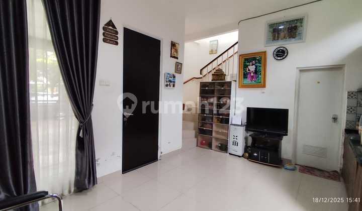 For Sale Tangerang Karawaci House Ready to Live In Good Condition