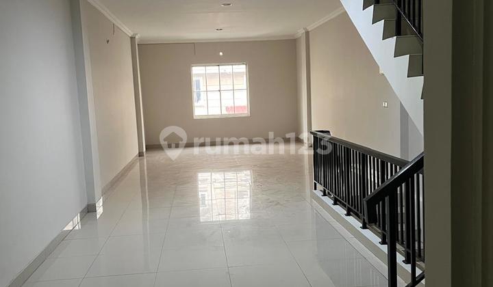 For Rent Green Lake City Shop House Good Condition Ready to Occupy