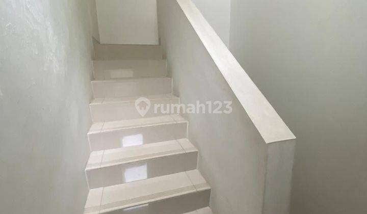 Rumah 2 Lantai Graha Raya Dekat Bintaro & Alam Sutera 2