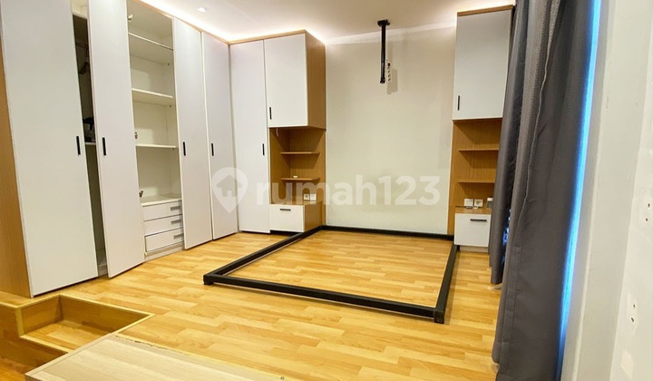 Rumah 2 Lantai Gading Serpong Cluster Virginia Village 2