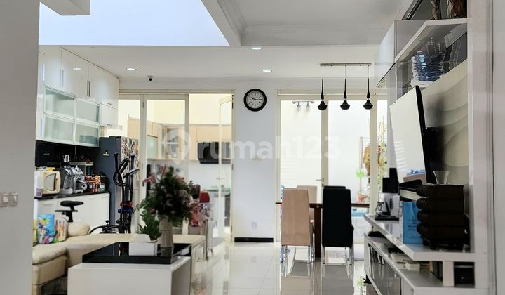 Rumah 2 Lantai Alam Sutera Lebar 10 Kondisi Rapi Siap Huni 2