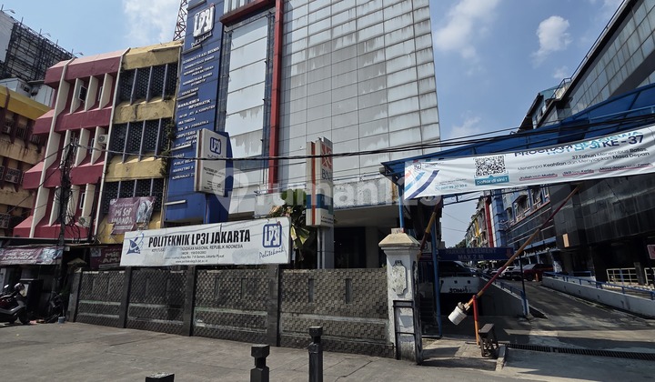 Attached 3 Shop Houses on Senen Main Road at Half NJOP Price 1