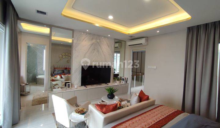 Rumah mewah 2 lantai pakai marmer sudah smarthome 9