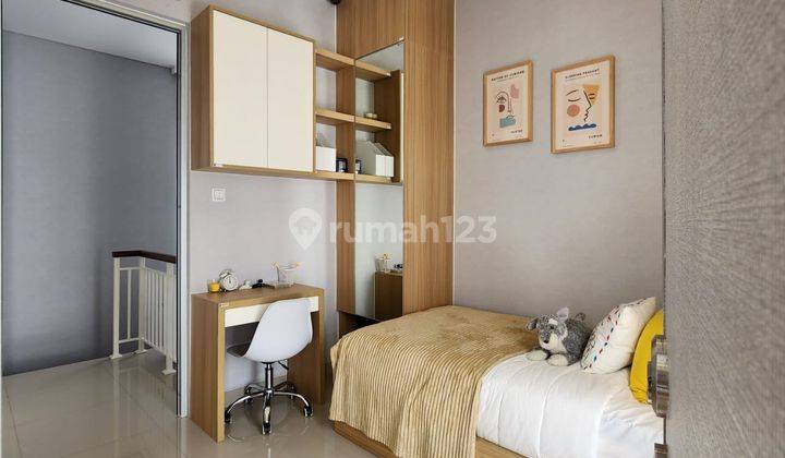 Rumah 2 Lantai Full Furnished Tinggal Pindah di Gading Serpong 9