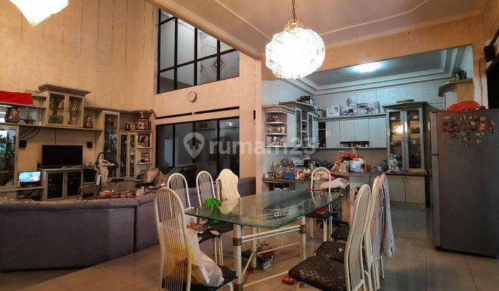 RUMAH MEWAH 2 LANTAI DEKAT IJEN MALANG 2