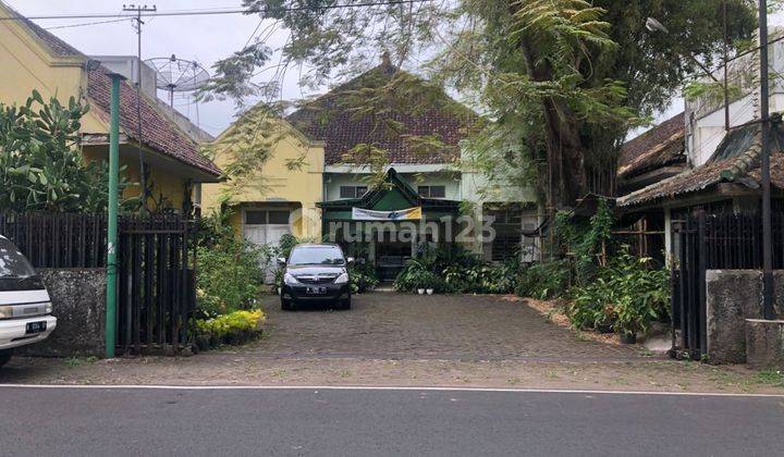 RUMAH HERITAGE MODEL KLASIK BELANDA di TENGAH KOTA MALANG 1