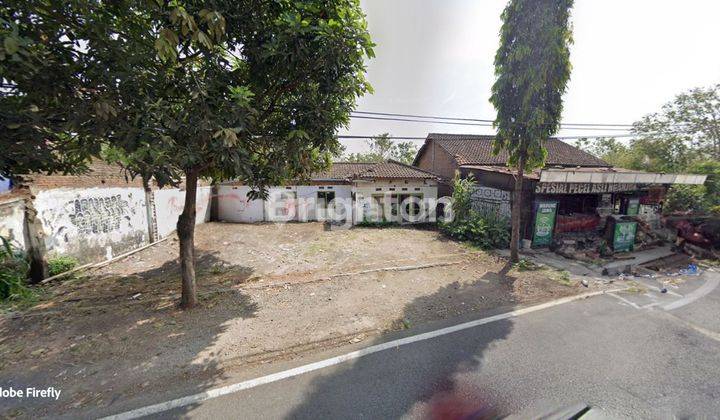 RUMAH HITUNG TANAH, LOKASI POROS JALAN RAYA KARANGL0 2