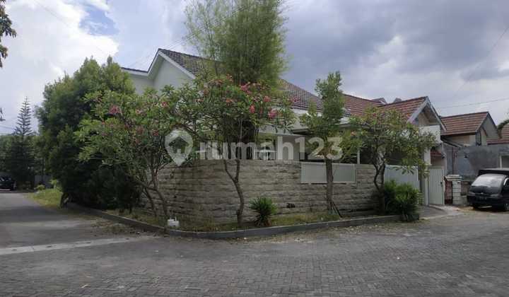 For Sale Well-Maintained Move-In Ready House in Pondok Mutiara Sidoarjo Near Sidoarjo Toll Exit