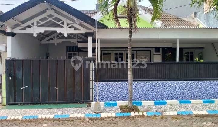 For Sale Well-Maintained Clean House in Puri Indah Sidoarjo