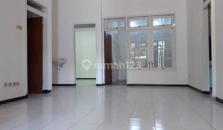 Disewakan Rumah Bersih Lebar Cocok Untuk Kantor Di Pondok Tjandra Sidoarjo 2