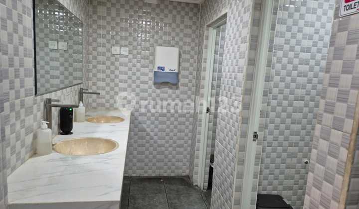 For Rent: Ready-to-Use Shop House on Raya Taman Pinang Indah, Sidoarjo