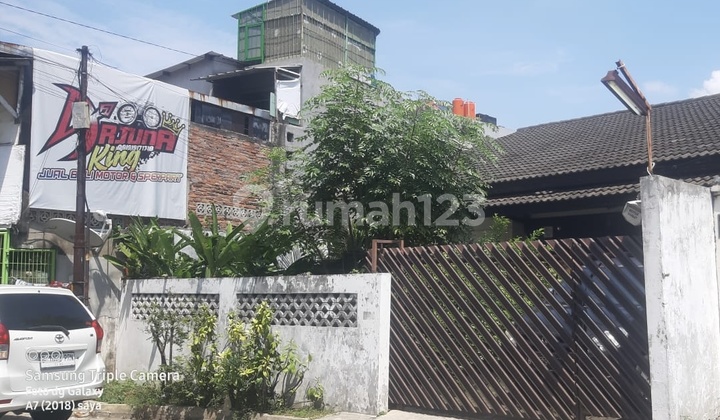 Rumah Pinggir Jalan Di Jl. Baru 2. Lokasi Strategis. Rumah Pinggir Jalan Di Jl. Baru 2. Lokasi Strategis.