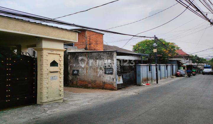 Rumah Dengan Tanah Luas Di Jl. Mampang Prapatan Xvi. 2