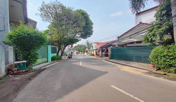 Rumah Pinggir Jalan, Jl. Sepat Raya, Pasar Minggu. 2