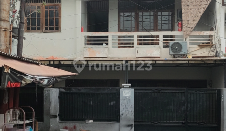 Rumah di Jl. Kota Bambu Utara 6 Palmerah. Lokasi Strategis. Rumah di Jl. Kota Bambu Utara 6 Palmerah. Lokasi Strategis.