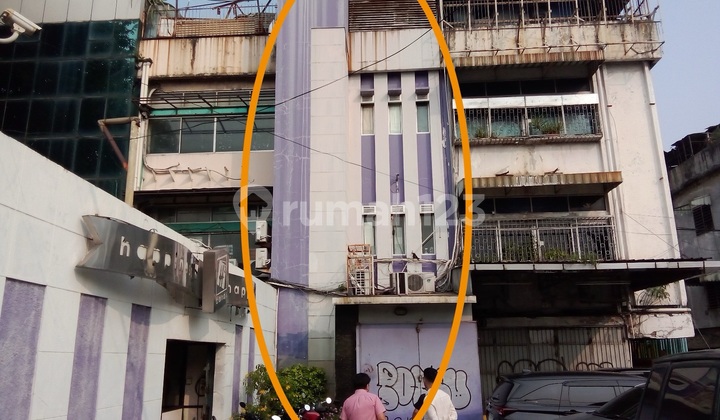 Ruko Di Jl. Mangga Dua Raya. Strategis Sangat Cocok Untuk Usaha.