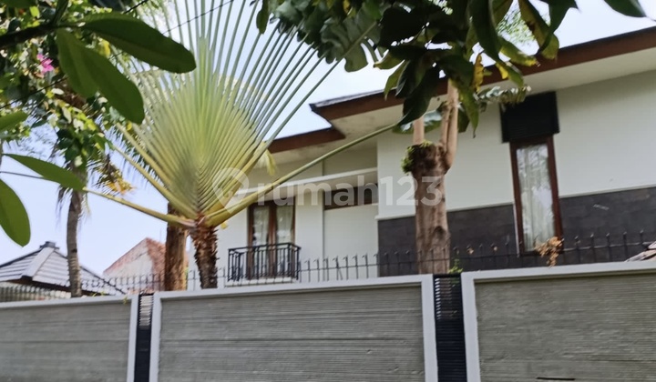 Rumah Bagus Dan Strategis Di Jl. Bunga Anggrek Cipete. 2