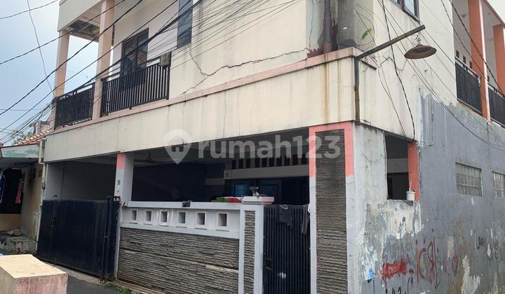 Strategic House Near Budi Luhur University on Jl. H. Jabar Petukangan. 2