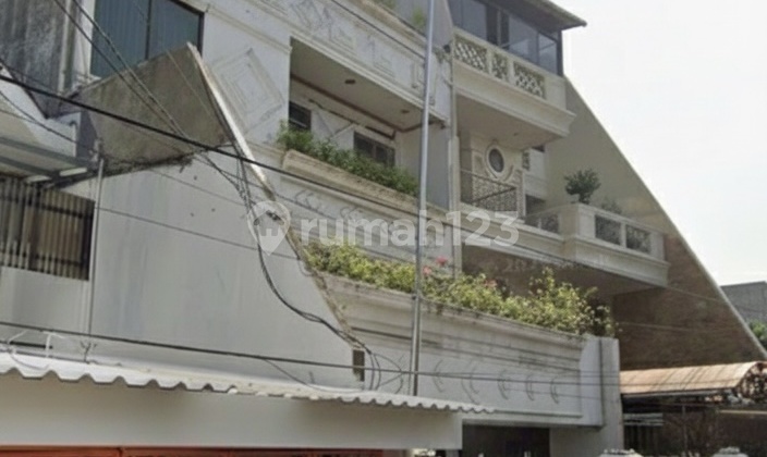 Rumah di Jl. Taman Sari 8. Lokasi Dekat Glodok & Monas. 2