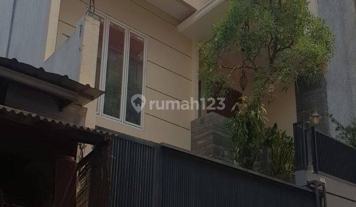 Rumah Bagus Hanya Beberapa Meter Ke Jl. Raya Radio Dalam. 1