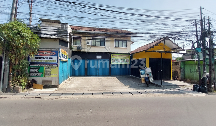 Ruko Pinggir Jalan Di Jl. Centext Ciracas.